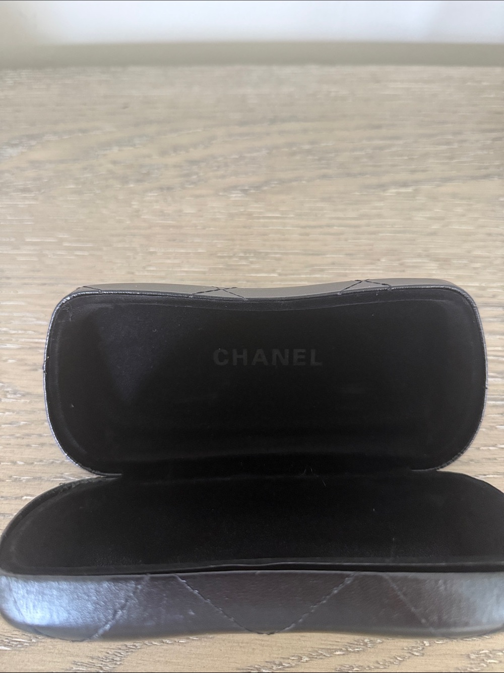 CHANEL Large Sunglass Case - Picture 2 of 4